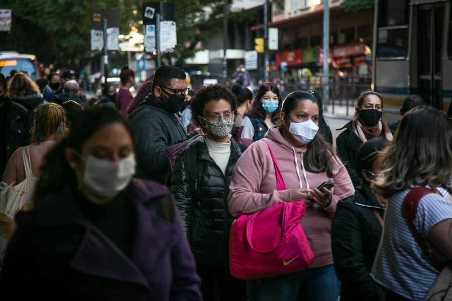 Máscaras PPF 2 e N-95 são mais eficazes no combate a Ômicron