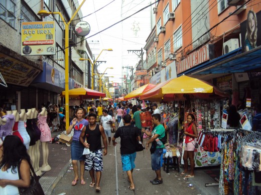 Feriado de Corpus Christi muda horários de funcionamento dos comércios e shoppings em Manaus