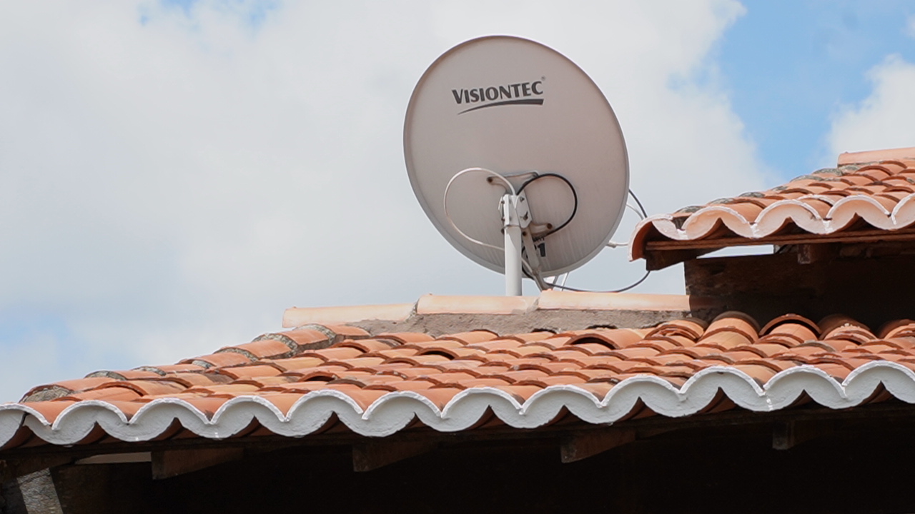 Não quer perder o sinal da TV aberta? Beneficiários do CadÚnico podem receber a nova parabólica digital gratuitamente