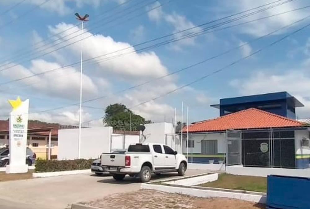 Manutenção elétrica próxima de estação deixa bairros sem água neste domingo