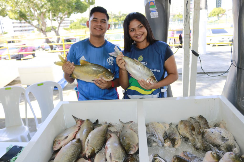 Feirão da ADS: mais de 8 toneladas de peixe são vendidas no 1º dia em Manaus