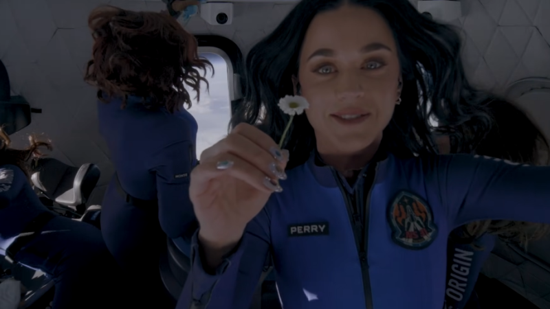 VÍDEO: Veja o lançamento do foguete que leva Katy Perry e outras 5 mulheres ao espaço