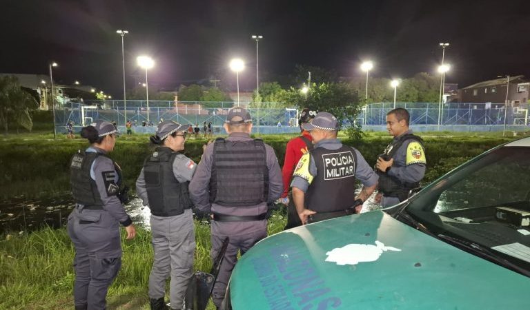 Corpo é encontrado dentro do Igarapé Mestre Chico, na zona sul de Manaus