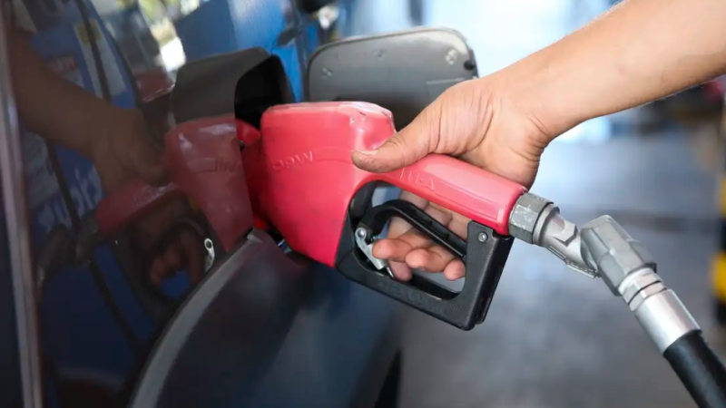 Petrobras anuncia nova redução no preço do diesel, a partir de terça (6)